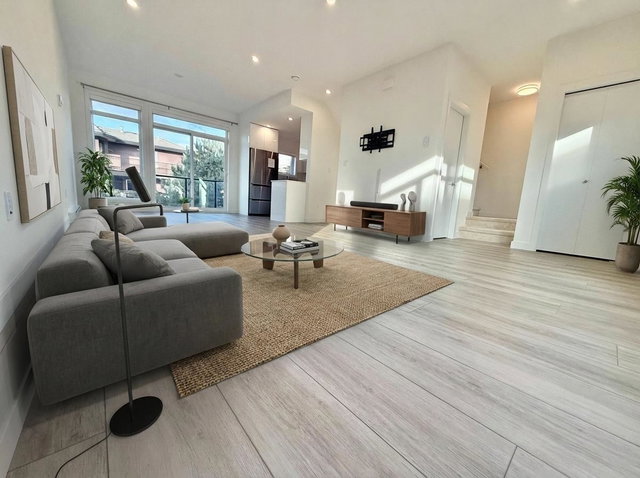 99 - 4337 Boundary Road