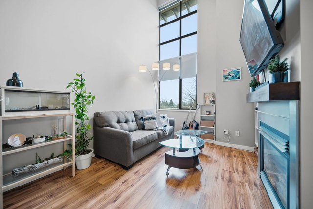 416 - 10866 City Parkway