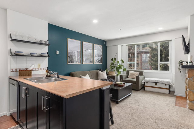 407 - 4314 Main Street