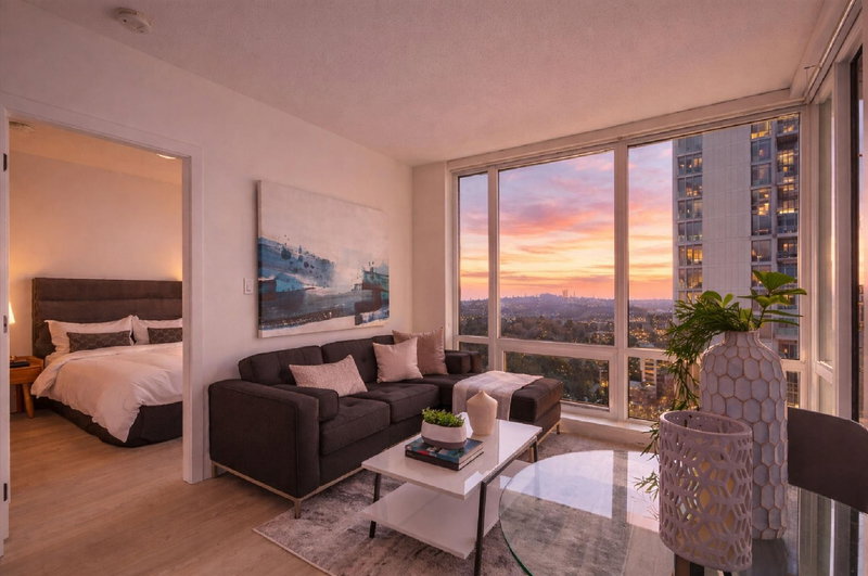 680 Seylynn Crescent #1804, North Vancouver, British Columbia