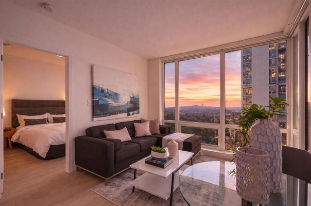 1804 - 680 Seylynn Crescent