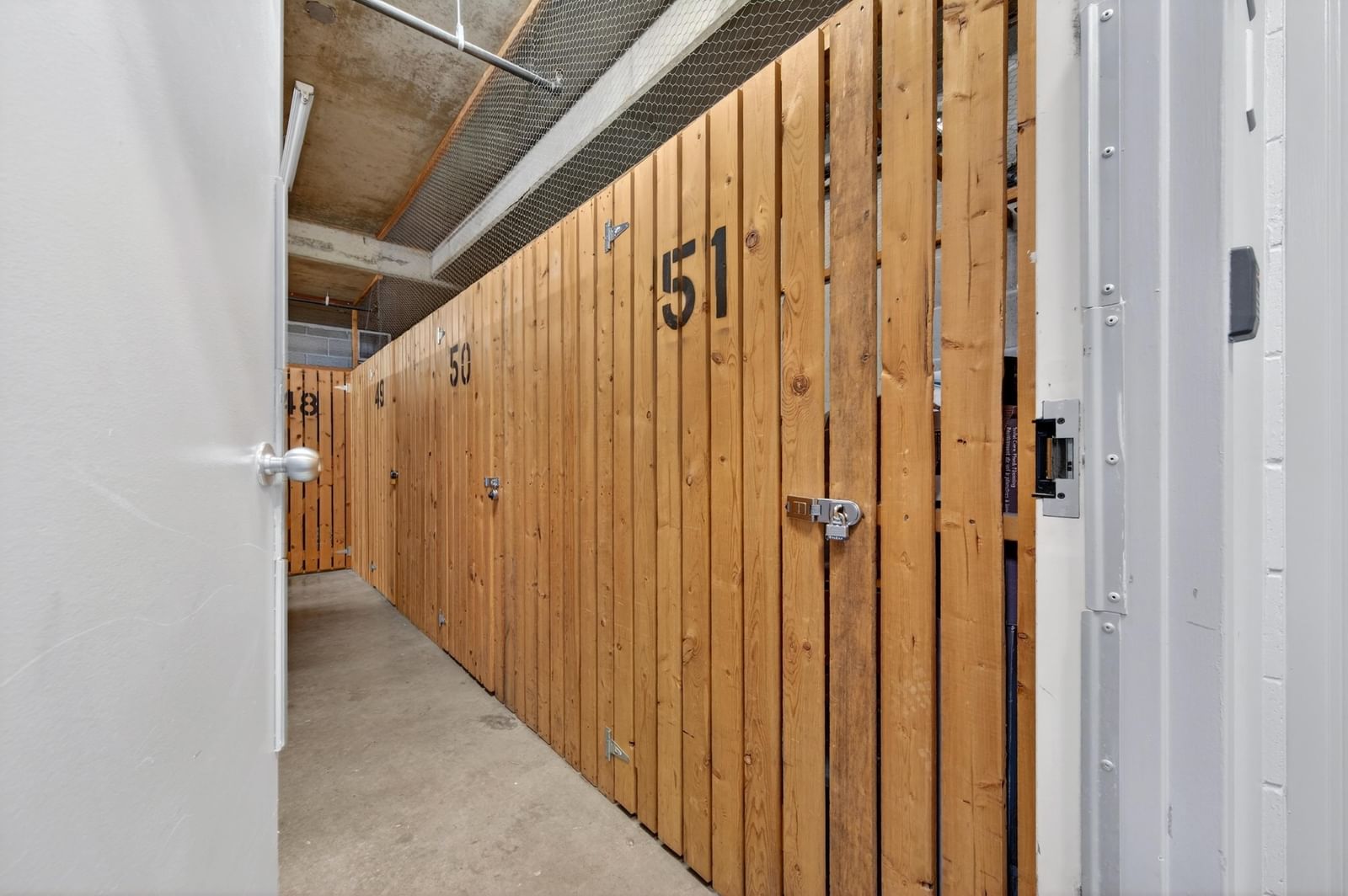 Listing Image 37