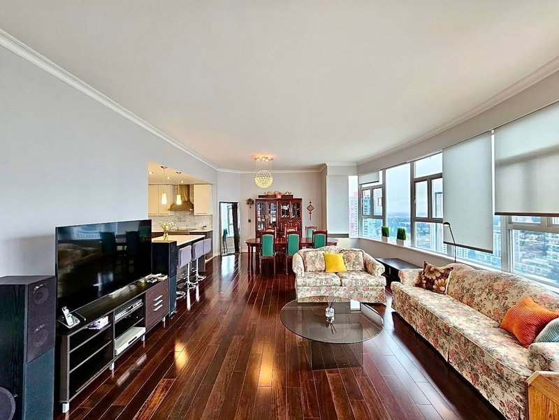 2500 - 6521 Bonsor Avenue, Burnaby, V5H 4N3 | Image 2