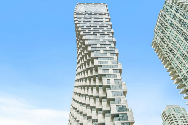 306 - 1480 Howe Street