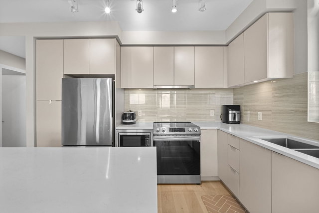 604 - 8761 University Crescent