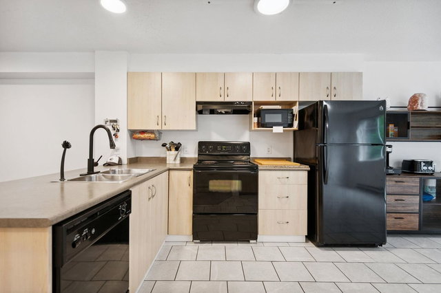 26 - 15871 85 Avenue