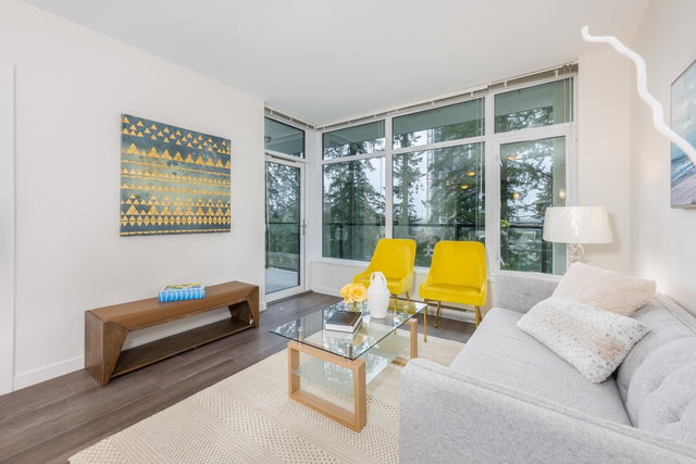 1005 - 3080 Lincoln Avenue