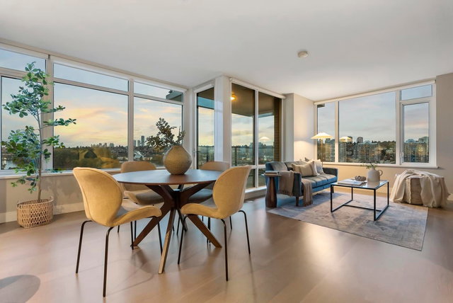 1204 - 210 Salter Street