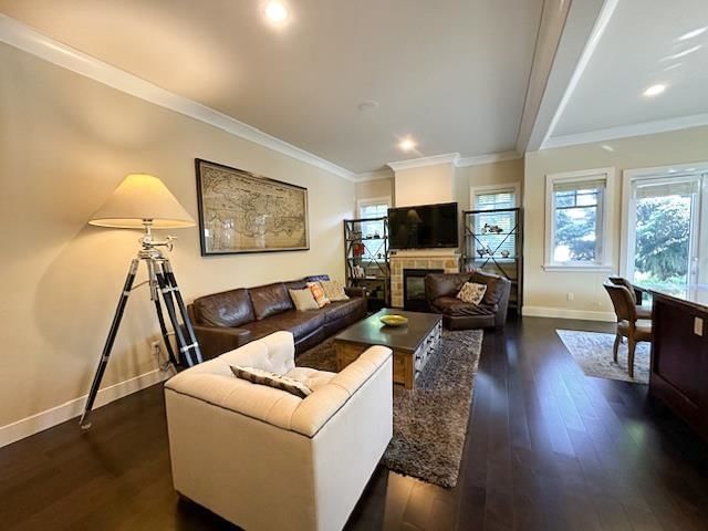 Listing Image 8
