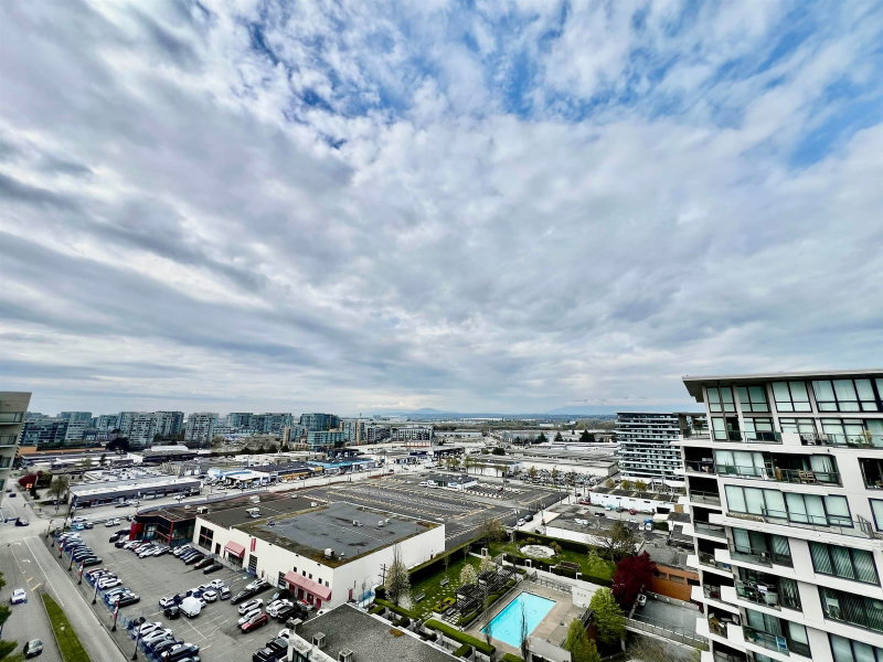1802 - 7988 Ackroyd Road