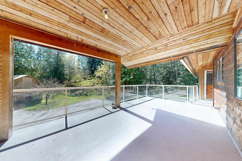 1671 Fulford-Ganges Road