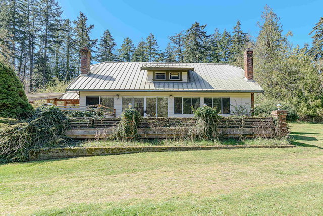 1671 Fulford-Ganges Road