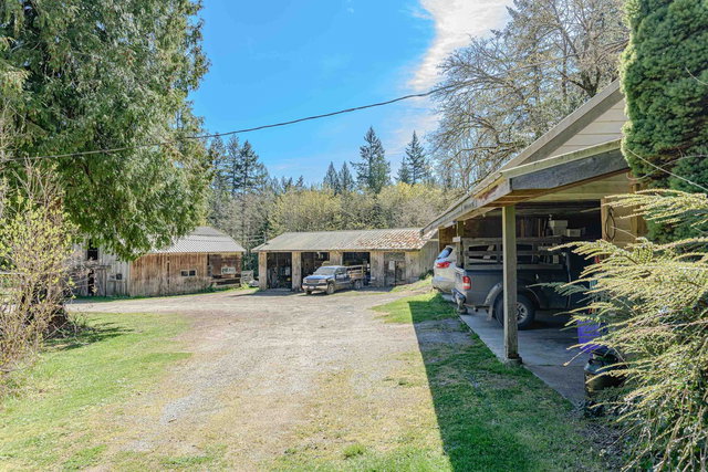 1671 Fulford-Ganges Road