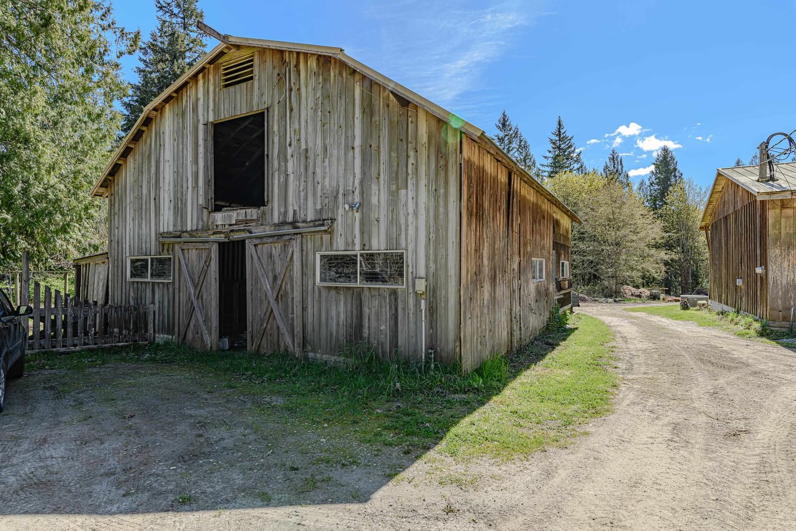 Listing Image 6