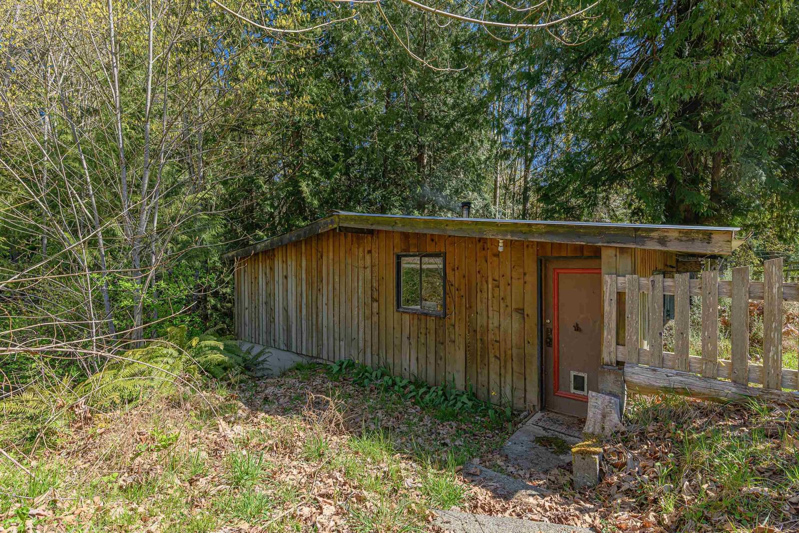 Listing Image 9