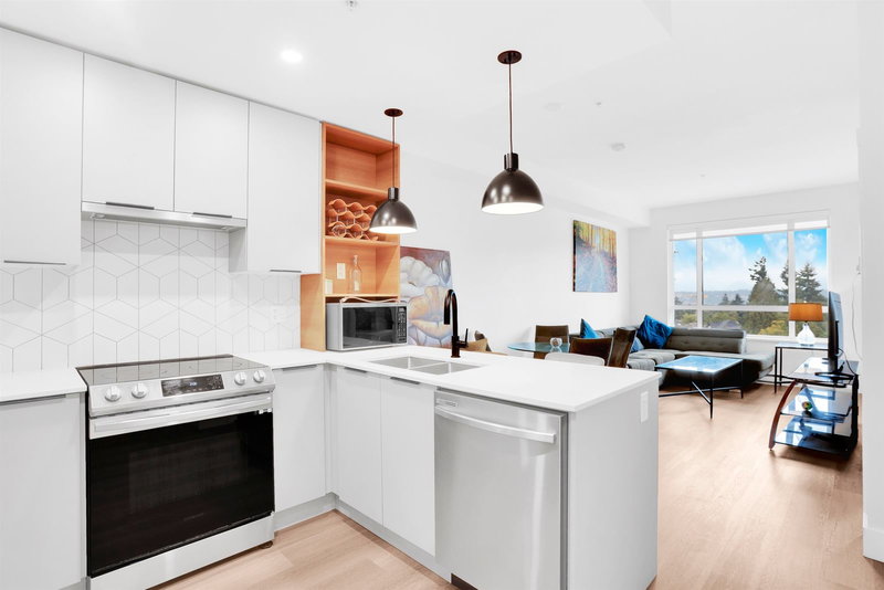 10778 138 Street #611, Surrey, British Columbia