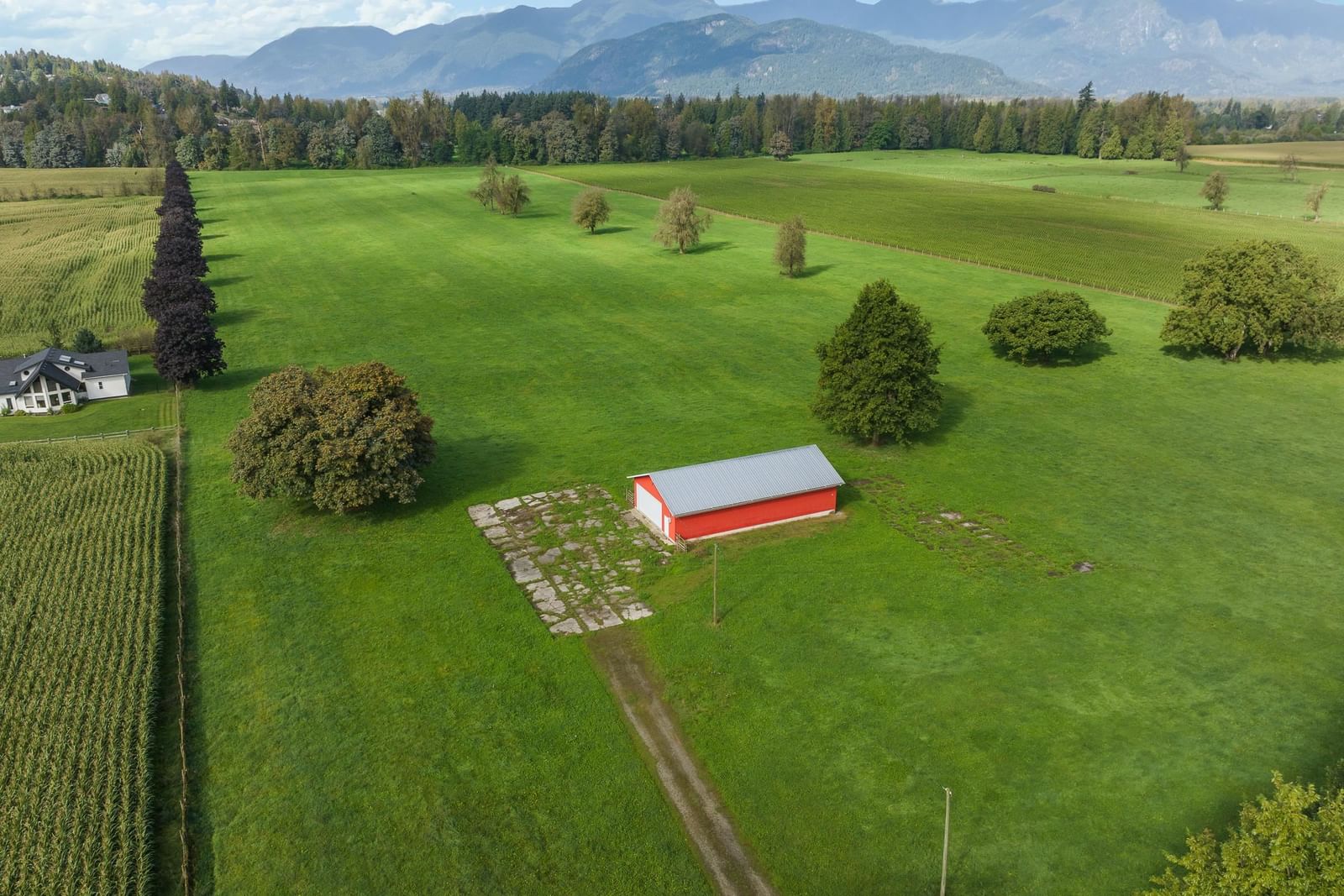 Listing Image 12