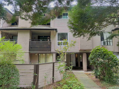 10589 Holly Park Lane | Surrey | Image