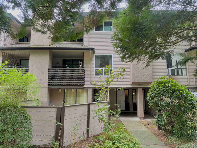 10589 Holly Park Lane