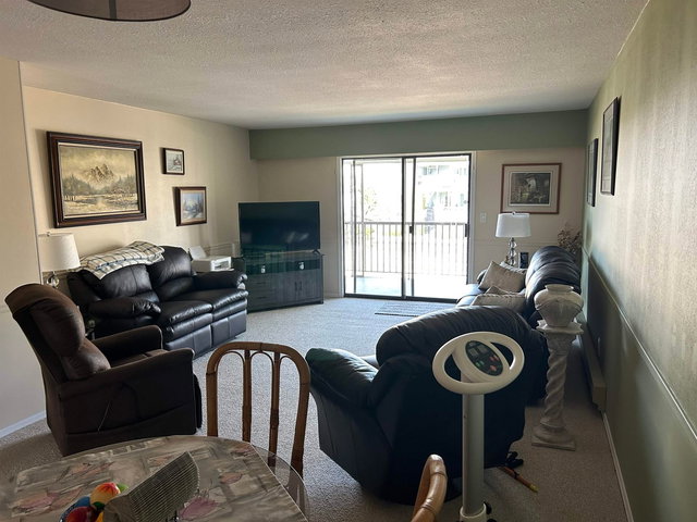 32 - 32718 Garibaldi Drive