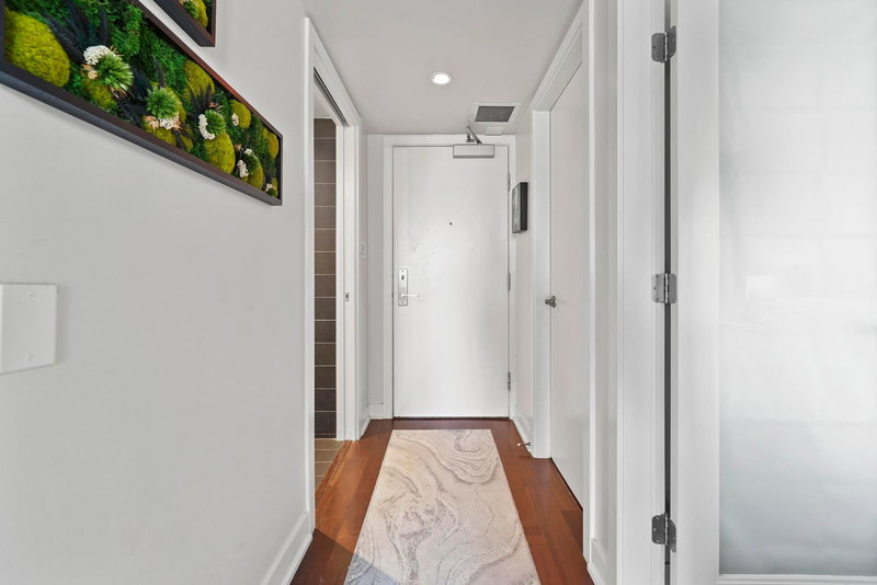 1708 - 1055 Richards Street, Vancouver, V6B 0C2 | Image 3