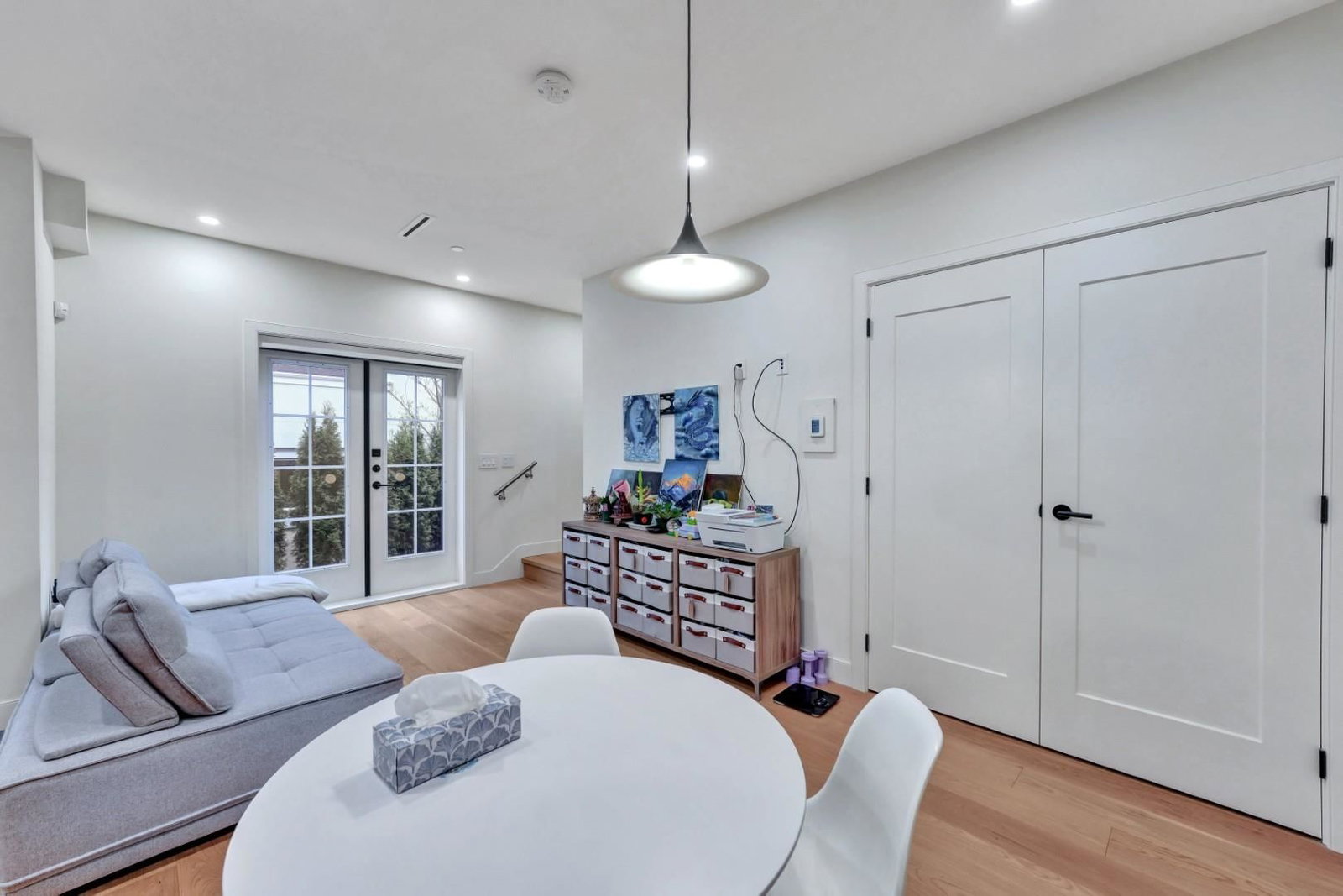 Listing Image 10