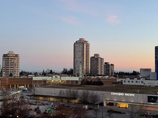 903 - 4788 Hazel Street, Burnaby, V5H 4V9 | Image 2