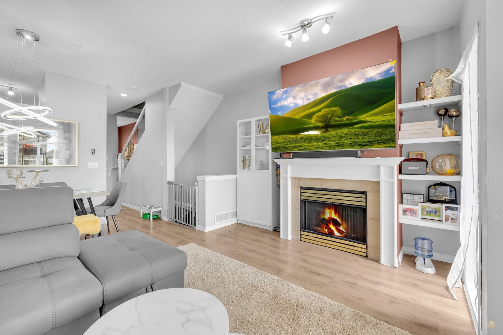 Listing Image 14