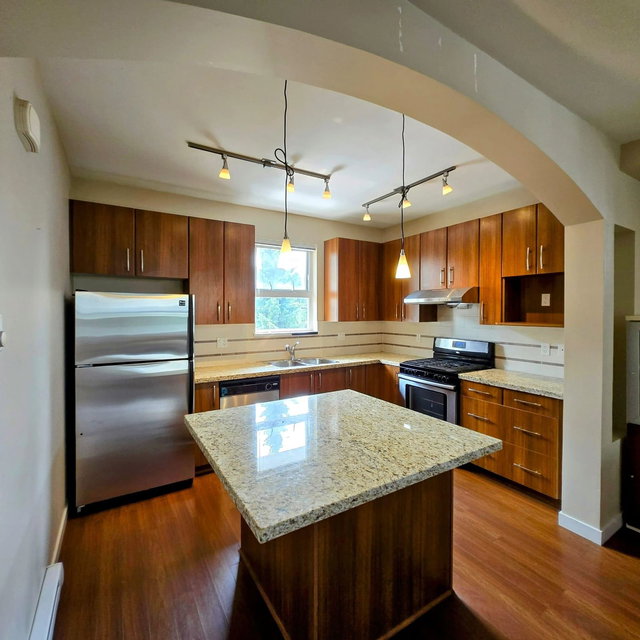 11 - 9333 Ferndale Road