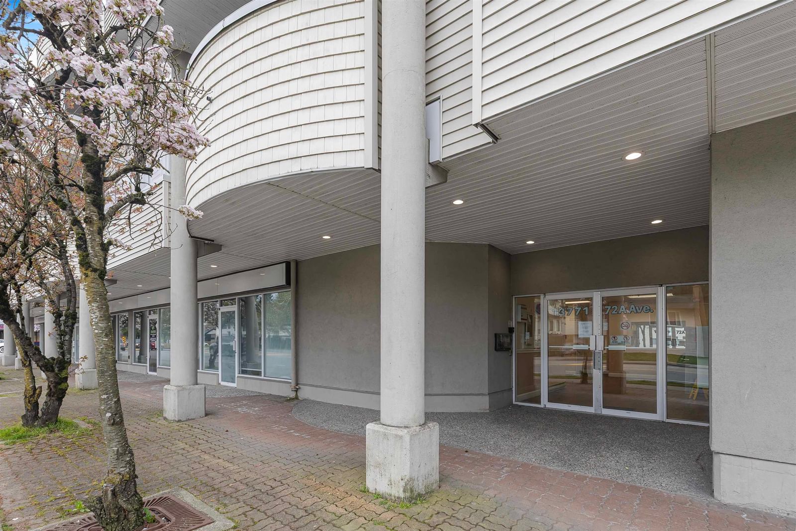 Listing Image 21
