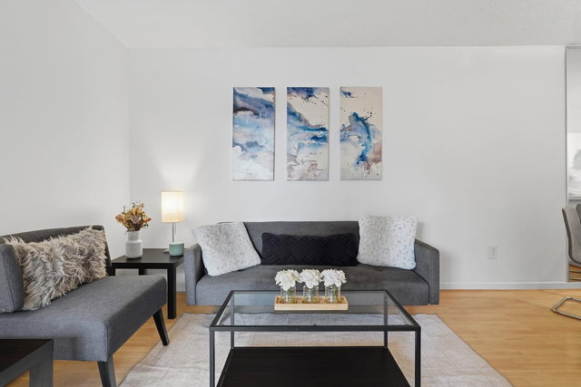 412 - 1718 Nelson Street