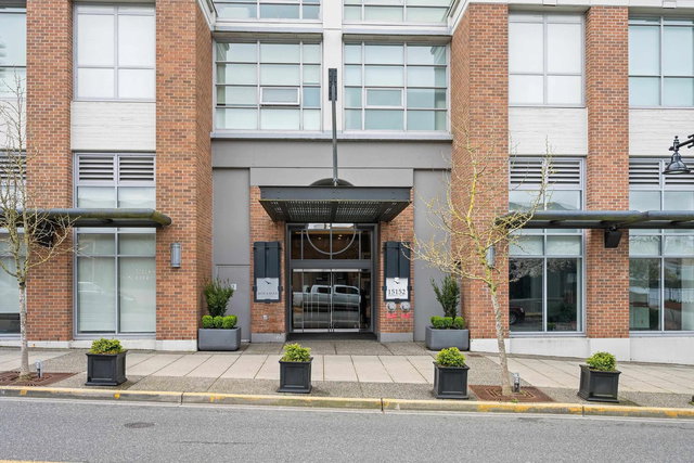 604 - 15152 Russell Avenue