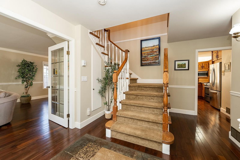 408 Riverview Crescent, Coquitlam, V3C 4X8 | Image 2