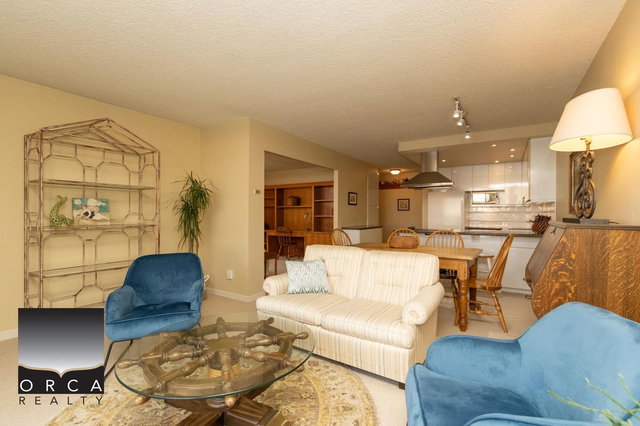 1602 - 1995 Beach Avenue