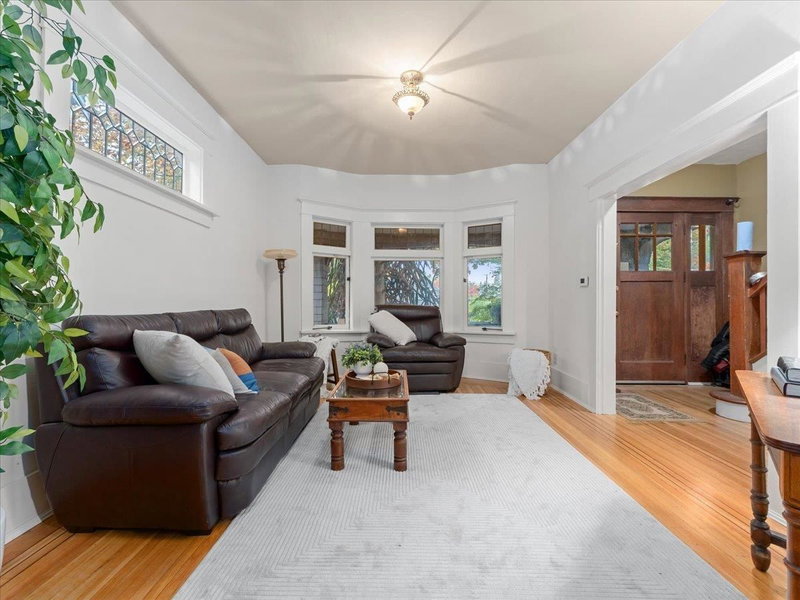2648 Templeton Drive, Vancouver, V5N 4W3 | Image 2