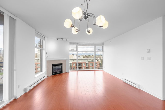 706 - 8460 Granville Avenue