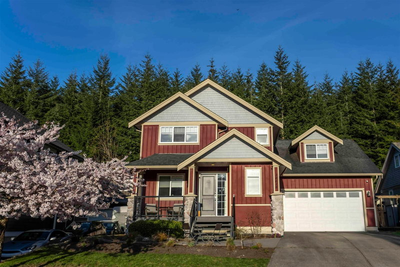 38618 Cherry Drive, Squamish, V8B 0C2 | Image 2