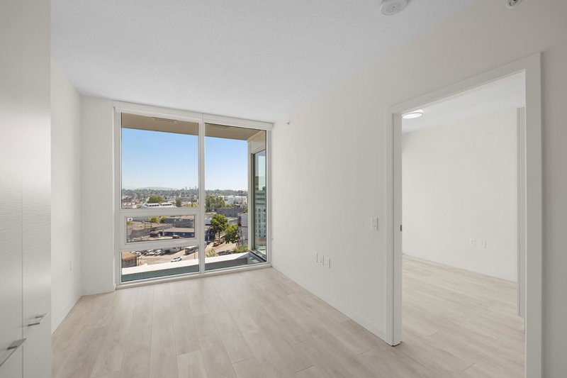 1014 - 180 2nd Avenue, Vancouver, V5T 0K4 | Image 2