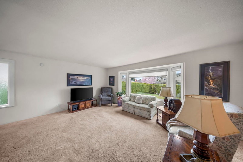 11854 Blakely Road, Pitt Meadows, V3Y 1H5 | Image 2