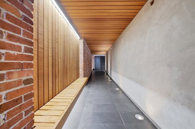 605 - 53 Hastings Street W