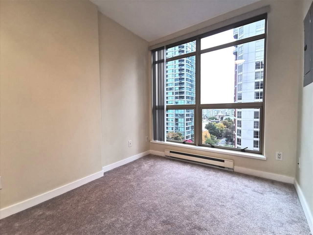 905 - 819 Hamilton Street