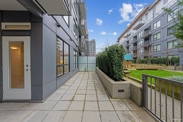 102 - 645 Como Lake Avenue