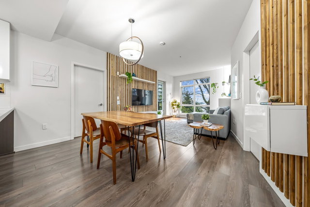 328 - 22 Royal Avenue E