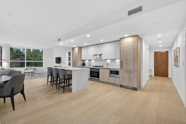 405 - 657 Marine Drive