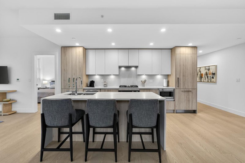 405 - 657 Marine Drive, West Vancouver, V7T 1A4 | Image 2