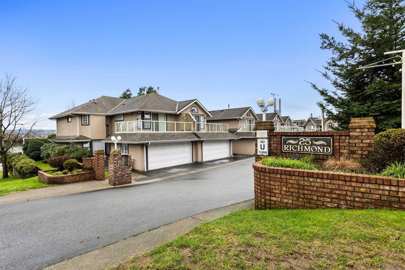 304 - 25 Richmond Street, New Westminster, V3L 5P9 | Image 2