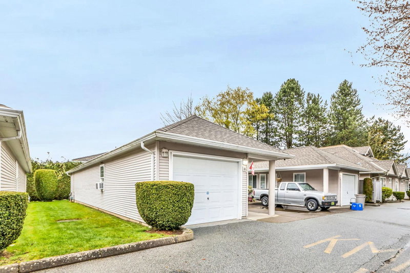 18 - 7127 124 Street, Surrey, V3W 3W9 | Image 2