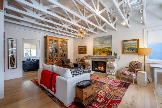 201 - 1080 Millar Creek Road