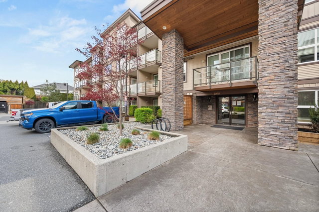 116 - 30525 Cardinal Avenue