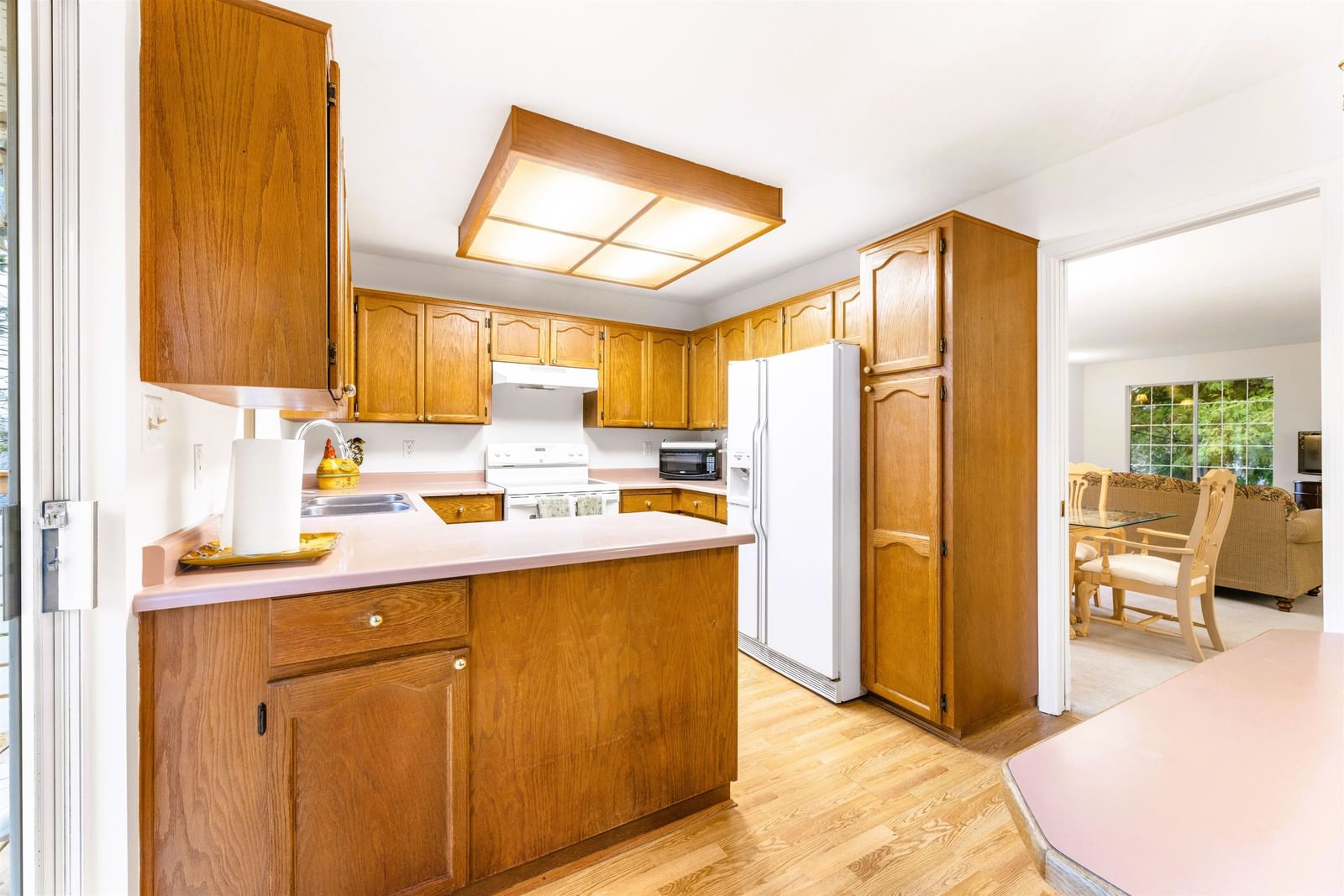 Listing Image 12